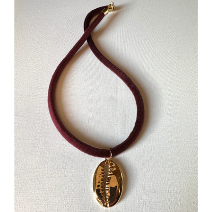 Colar | Veludo com Búzio Dourado